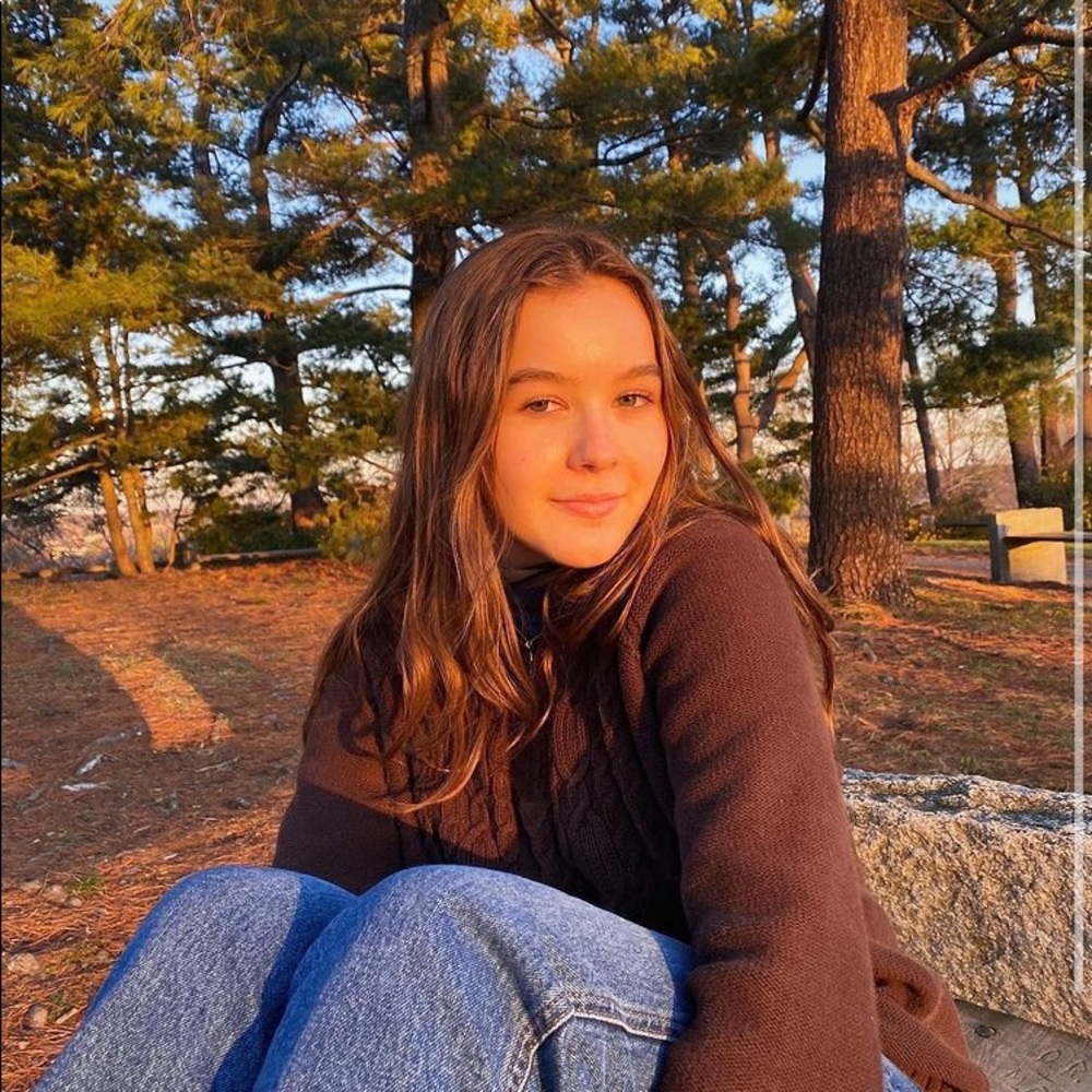 Meet your Posher, Caitlin